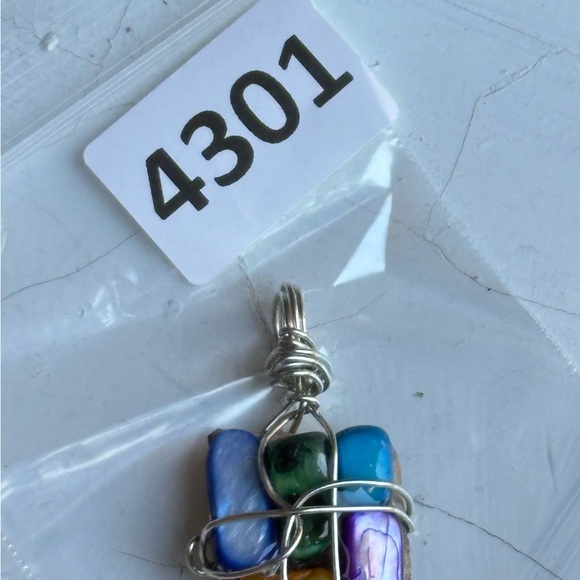 Necklace Pendant, Handmade assemblage Wire Wrapped real Stones Resin Set 4300 G - Picture 9 of 10